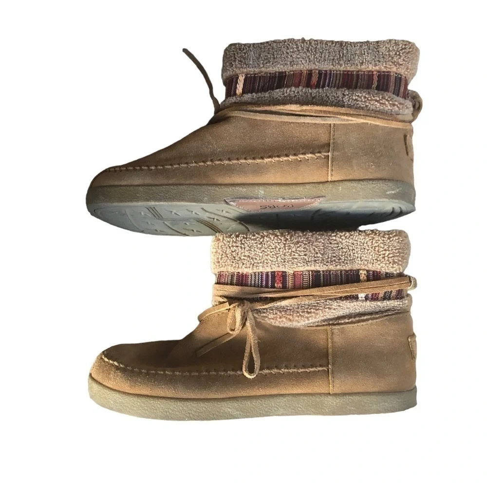Skechers Women's BOBS Earthwise Bootie Brown Suede Size 9 Fall/Winter Boot